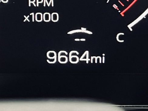 Used 2025 GMC Yukon AT4 Ultimate image 28