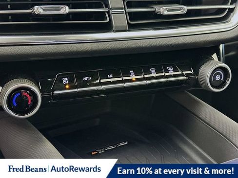 New 2026 Chevrolet Equinox EV LT image 11