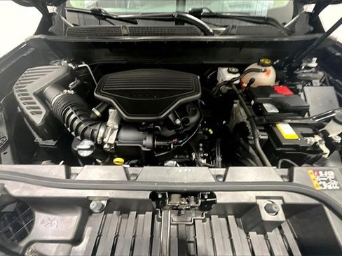 Used 2022 GMC Acadia Denali image 31