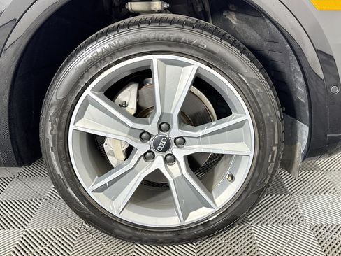Used 2019 Audi Q5 Prestige w/ Prestige Package AWD/4WD image 31