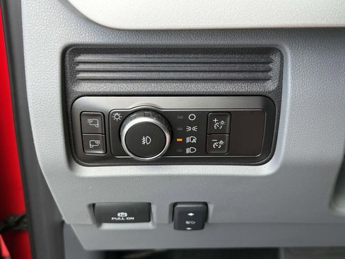 New 2025 Ford F450 XLT w/ XLT Value Package image 18