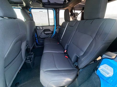 Used 2023 Jeep Wrangler Sport S image 23