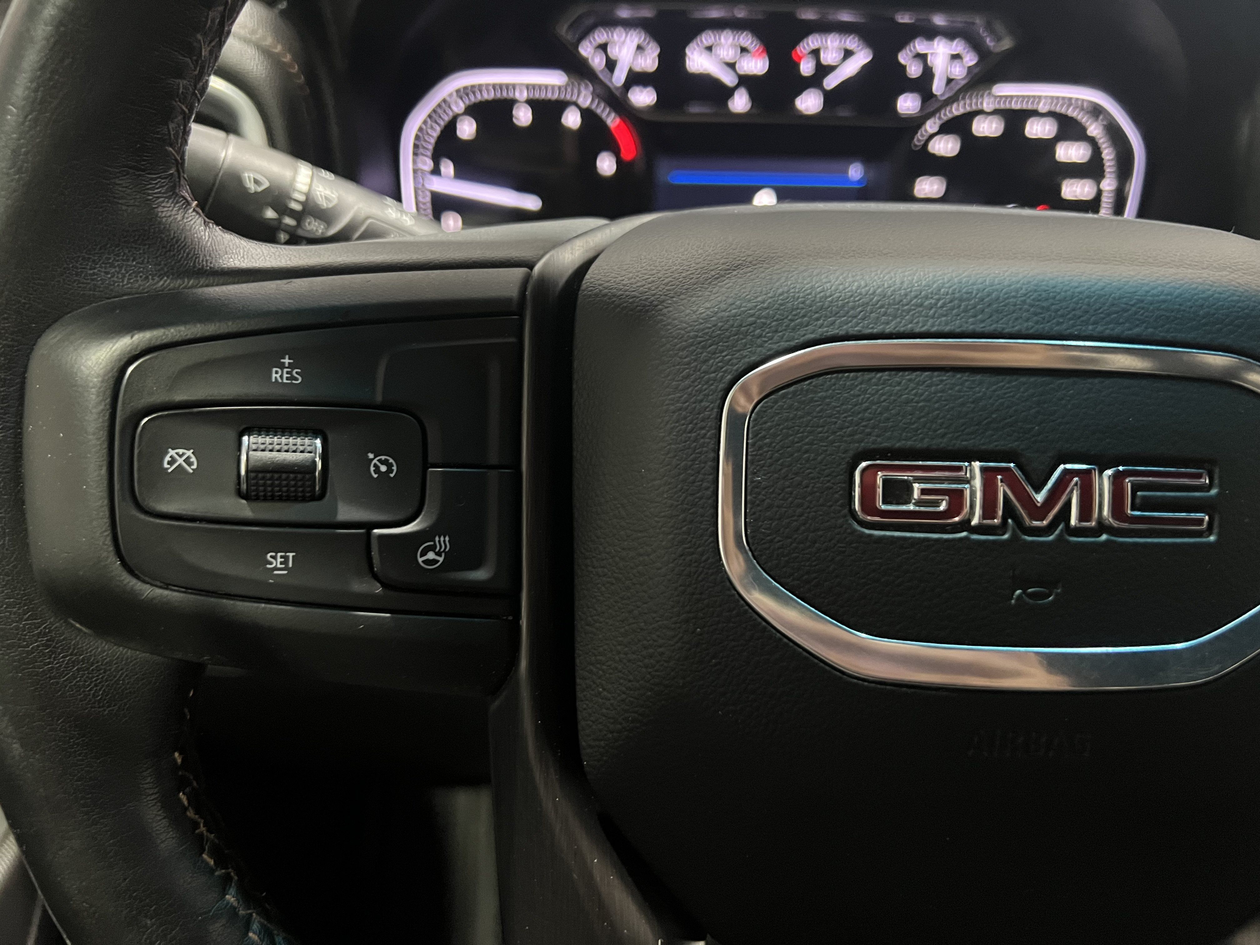 Used 2022 GMC Sierra 2500 AT4 AWD/4WD image 12