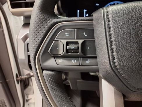 Used 2026 Toyota 4Runner SR5 image 19