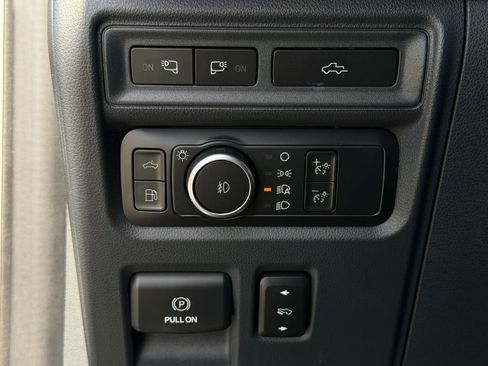 Used 2022 Ford F150 Platinum w/ Equipment Group 701A High AWD/4WD image 24