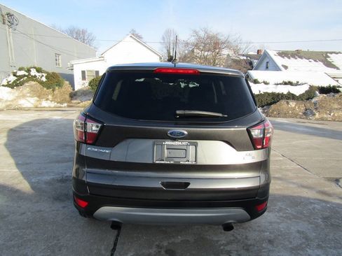 Used 2017 Ford Escape SE image 8