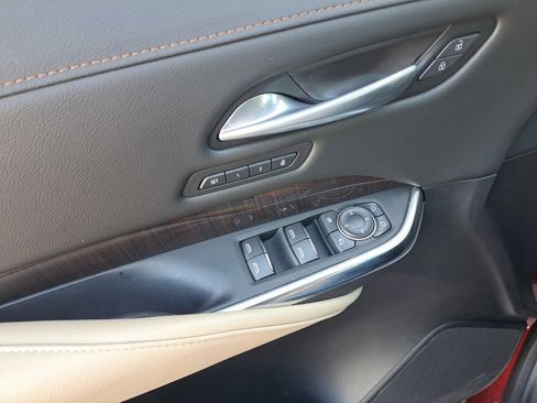 Used 2025 Cadillac XT4 Premium Luxury w/ Cold Weather Package FWD image 30