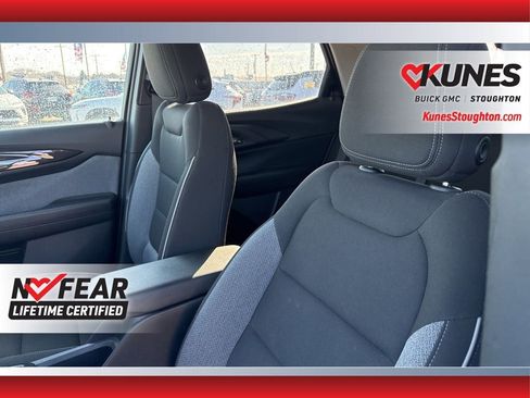 Used 2025 Chevrolet TrailBlazer LT w/ Driver Confidence Package image 23