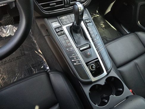 Used 2021 Porsche Macan S AWD/4WD image 31