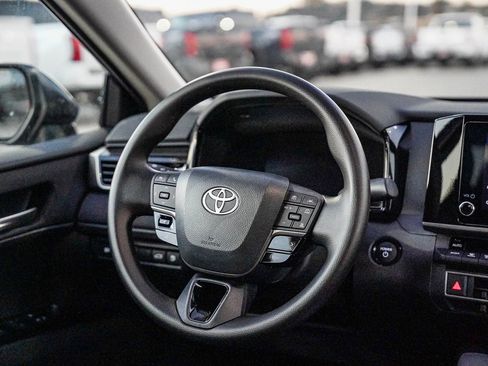 New 2026 Toyota Camry LE image 17