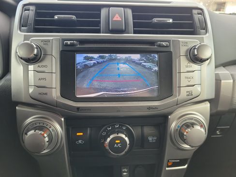 Used 2015 Toyota 4Runner SR5 AWD/4WD image 27