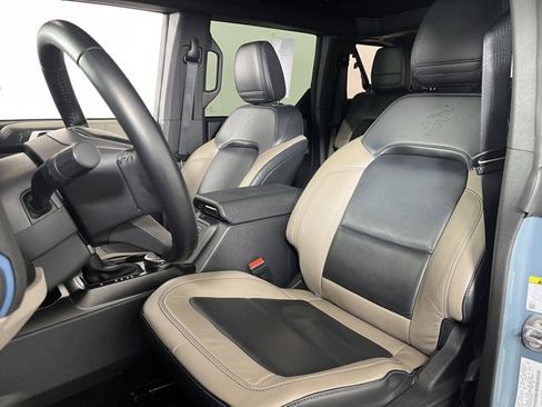 Used 2023 Ford Bronco Wildtrak image 17