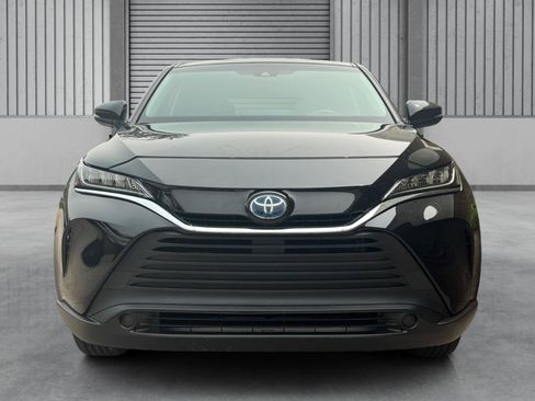 Used 2021 Toyota Venza LE AWD/4WD image 9
