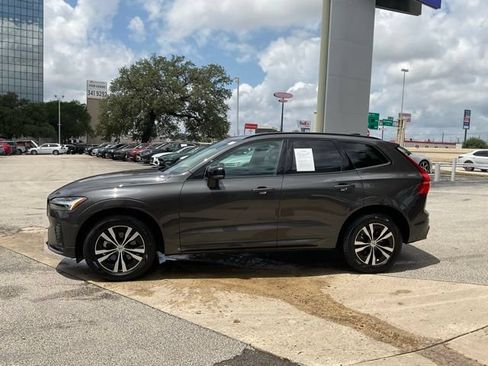 Certified 2024 Volvo XC60 B5 Core AWD/4WD image 4
