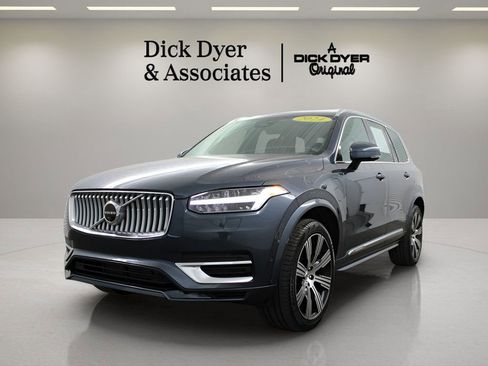Certified 2024 Volvo XC90 T8 Plus w/ Protection Package AWD/4WD image 6