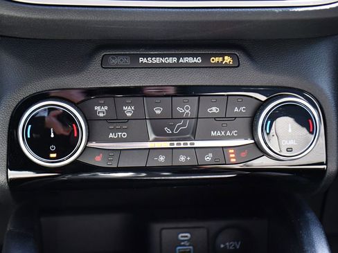 Used 2022 Ford Escape SE w/ SE Sport Appearance Package AWD/4WD image 30