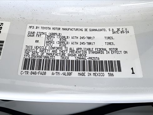 Used 2024 Toyota Tacoma SR AWD/4WD image 16