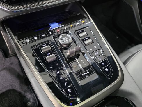 New 2026 Aston Martin DBX S image 15