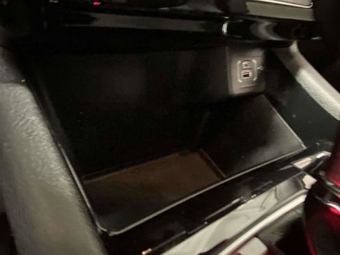 Used 2024 Jeep Compass Limited image 18