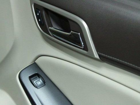 Used 2018 GMC Yukon Denali image 11