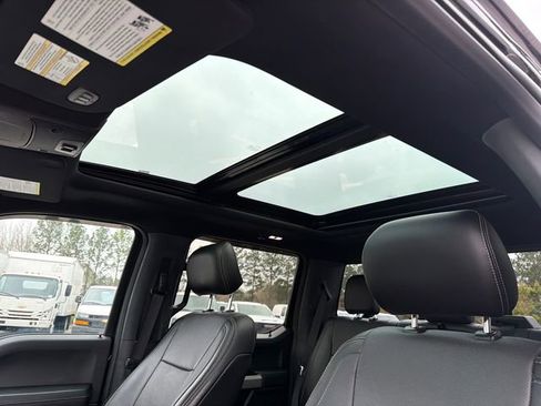 Used 2017 Ford F150 Lariat image 32