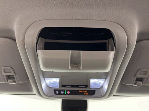 Used 2023 Chevrolet Equinox LT image 36