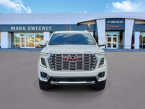 New 2026 GMC Yukon XL Denali w/ Denali Reserve Package AWD/4WD image 2