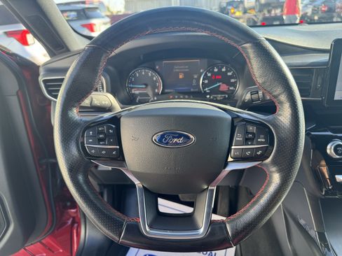 Certified 2022 Ford Explorer ST-Line w/ Class IV Trailer Tow Package AWD/4WD image 15