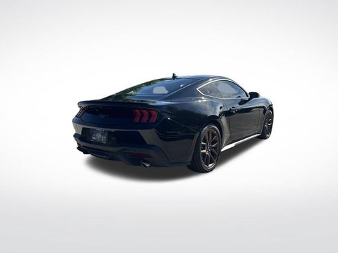 Used 2025 Ford Mustang Premium RWD image 5