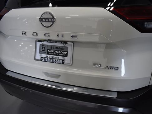 Certified 2023 Nissan Rogue SL AWD/4WD image 12