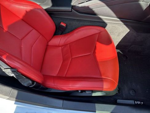 Used 2024 Chevrolet Corvette Stingray Convertible w/ Z51 Performance Package image 23