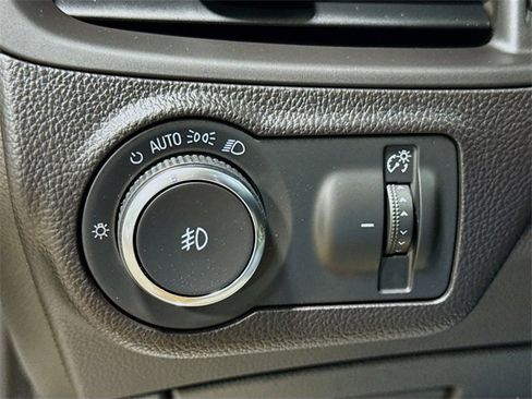 Used 2020 Buick Envision Essence w/ Experience Buick Package image 12