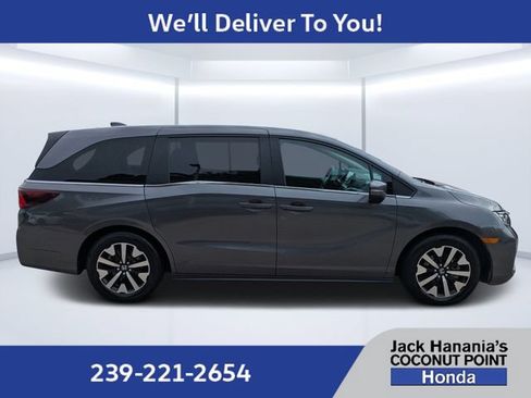 Used 2025 Honda Odyssey EX-L image 2