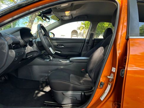 Used 2023 Nissan Sentra SR w/ Electronics Package FWD image 16