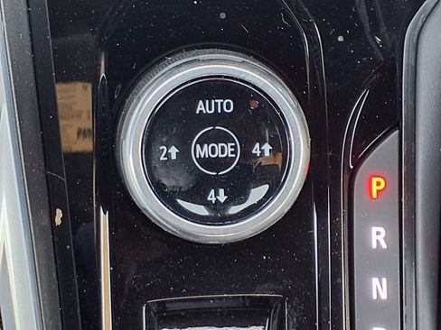 New 2025 Chevrolet Colorado Z71 w/ Midnight Edition image 10