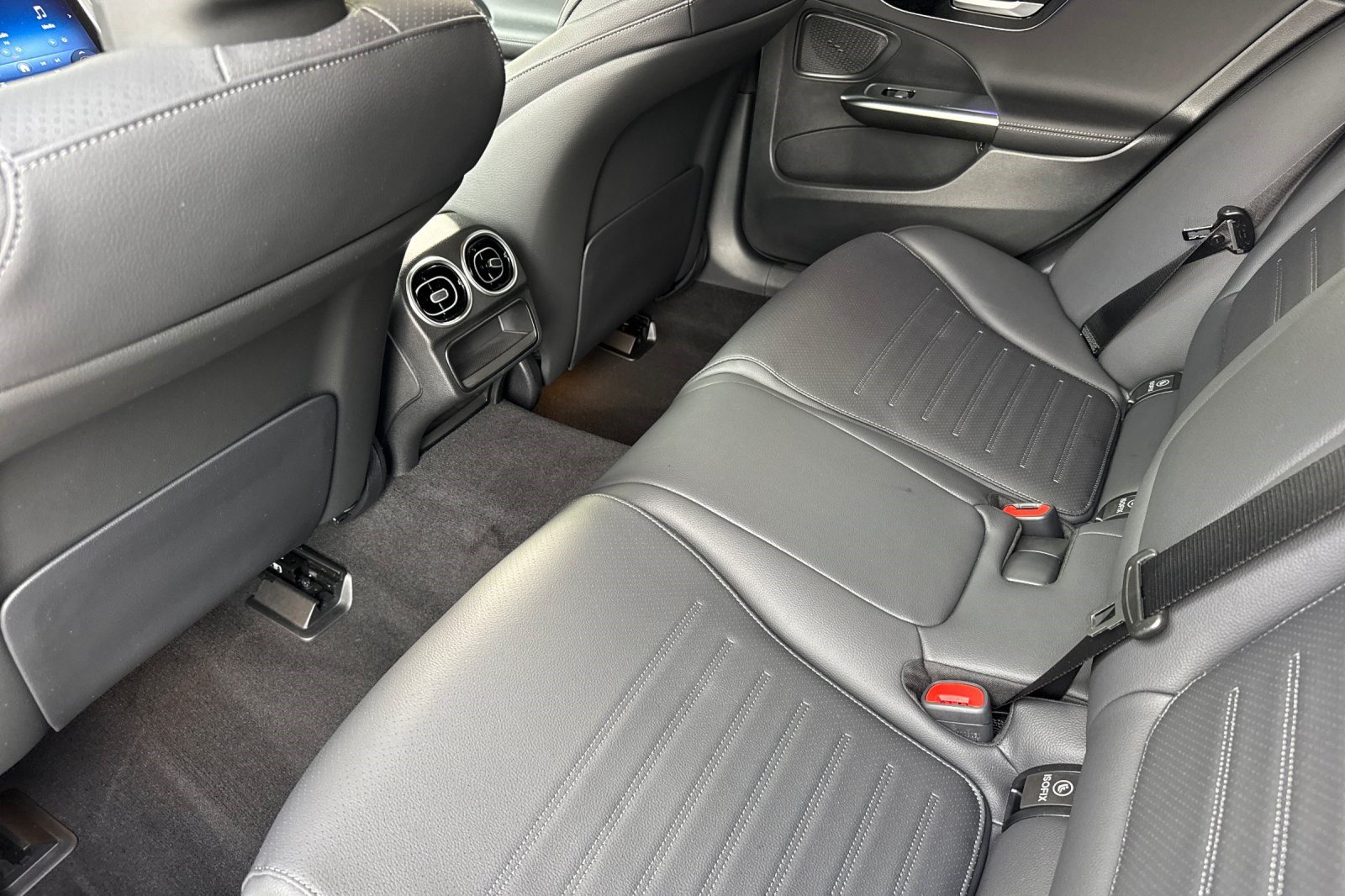 Used 2024 Mercedes-Benz C 300 Sedan image 26