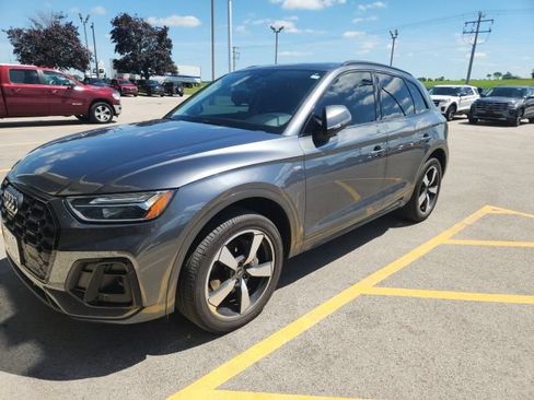 Used 2022 Audi Q5 2.0T Premium Plus w/ Premium Plus Package AWD/4WD image 1