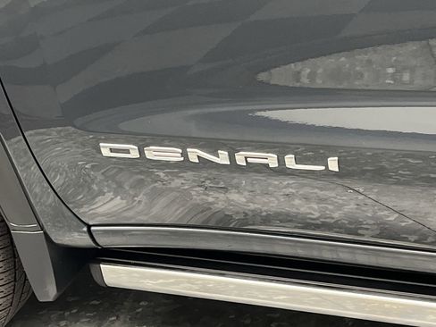 Certified 2022 GMC Sierra 1500 Denali w/ Denali Premium Package AWD/4WD image 40