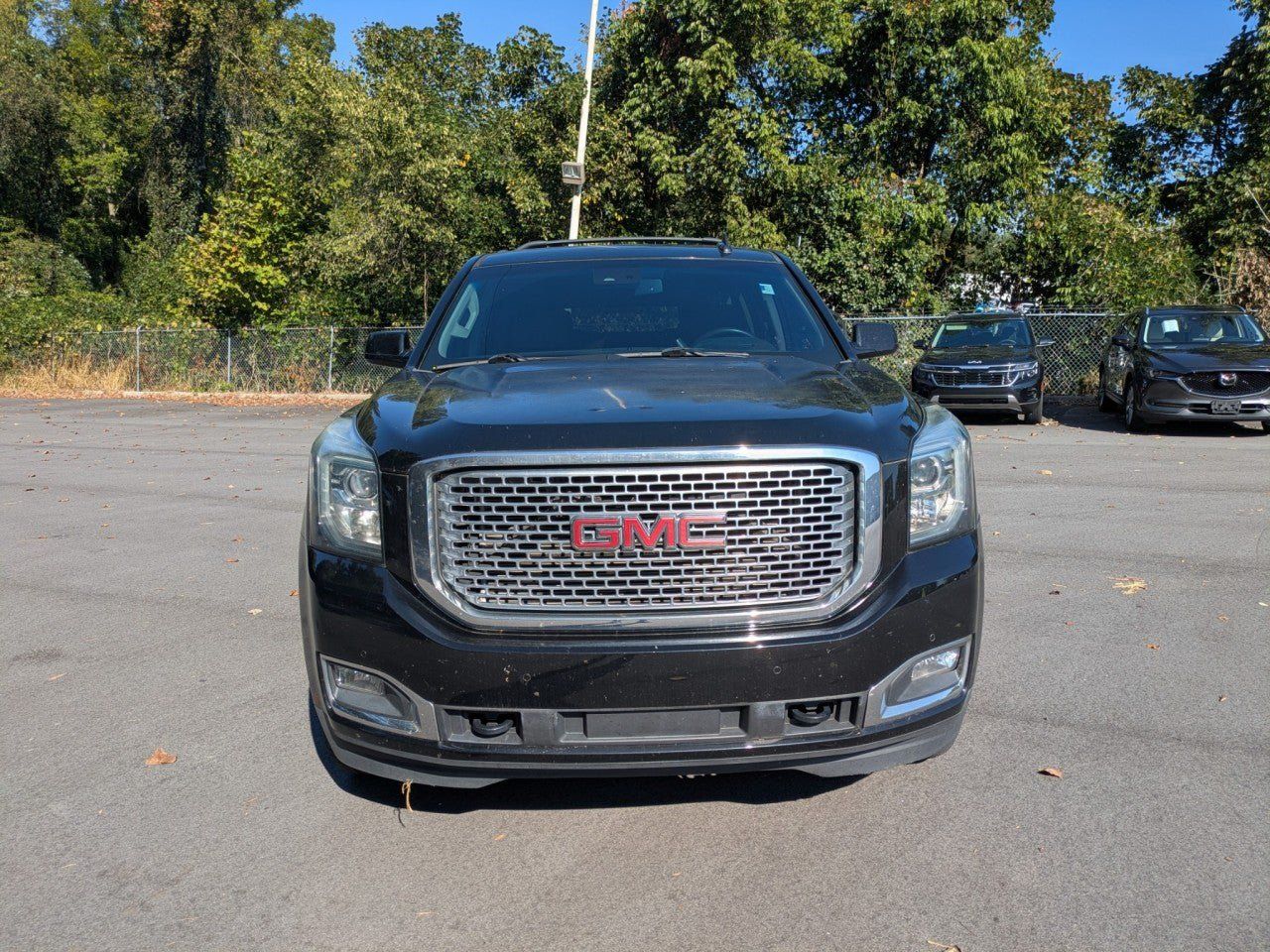 Used 2015 GMC Yukon XL Denali w/ Open Road Package AWD/4WD image 2