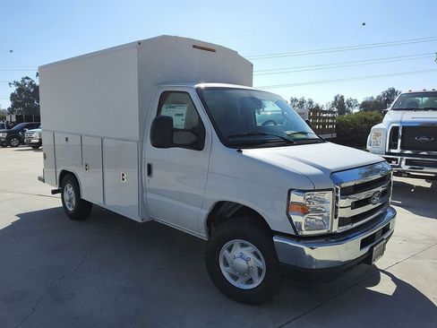 New 2026 Ford E-350 and Econoline 350 Super Duty w/ Power Equipment Group image 31