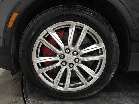 New 2026 Cadillac XT5 Sportv w/ LPO, Floor Liner Package image 8