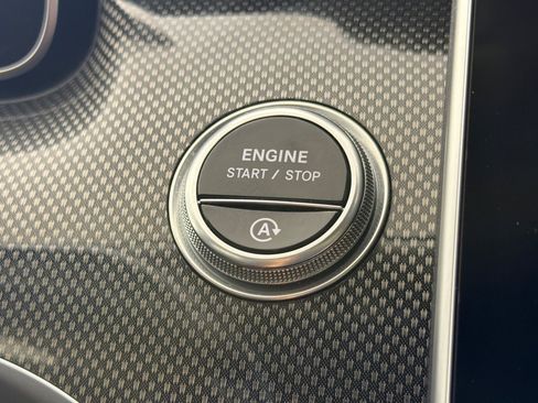 Used 2022 Mercedes-Benz C 300 Sedan image 20