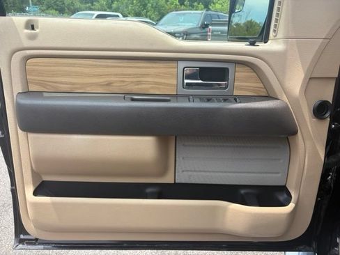 Used 2011 Ford F150 Lariat w/ Lariat Chrome Pkg AWD/4WD image 9