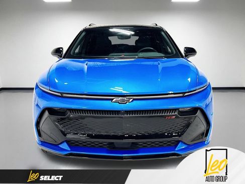 Used 2026 Chevrolet Equinox EV RS w/ Convenience Package II FWD image 2