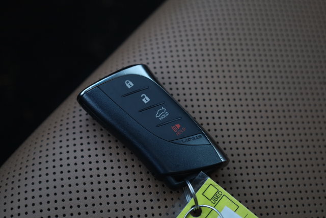 Used 2021 Lexus ES 300h w/ Premium Package FWD image 26