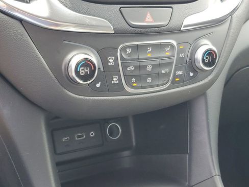 Certified 2021 Chevrolet Equinox LT AWD/4WD image 18