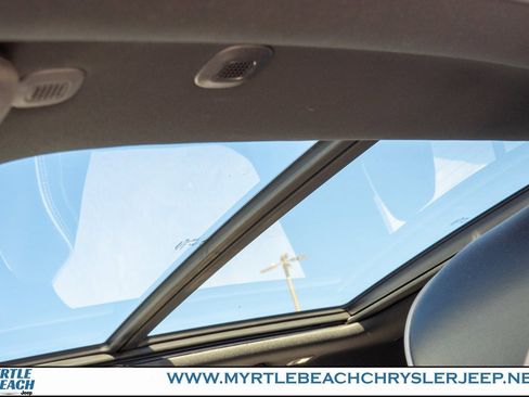 Certified 2022 RAM 1500 Limited image 18