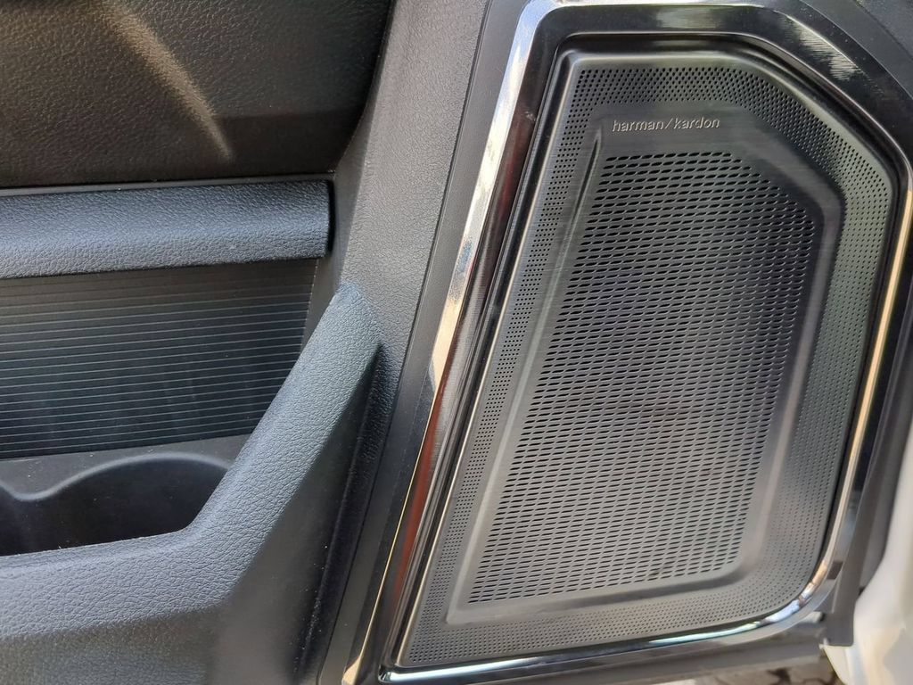 New 2025 RAM 2500 Limited AWD/4WD image 14