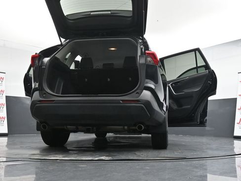 Used 2021 Toyota RAV4 LE image 48