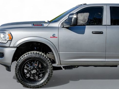 Used 2024 RAM 3500 Tradesman w/ Chrome Appearance Group image 11